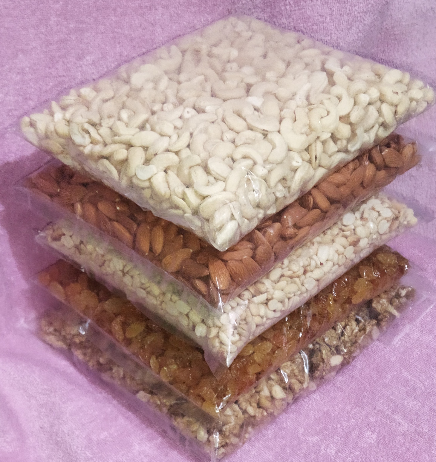 Combo-500 (Cashewnut-500g+Almond-500g+Peanut-500g+ Raisins-500+Walnut-500g)